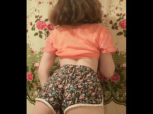 ❤️ Babe żagħżugħa sexy tqaxxir ix-xorts tagħha fuq il-kamera ☑ Sluts f'mt.filmepornonline.ru ☑